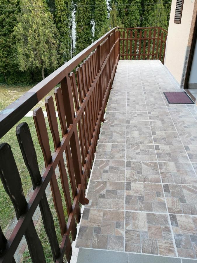 Siófok Aranypart 2 Apartment Bagian luar foto
